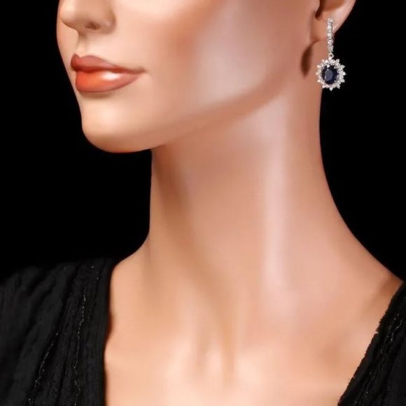 8.60 Carats Natural Sapphire and Diamond 14K Solid White...